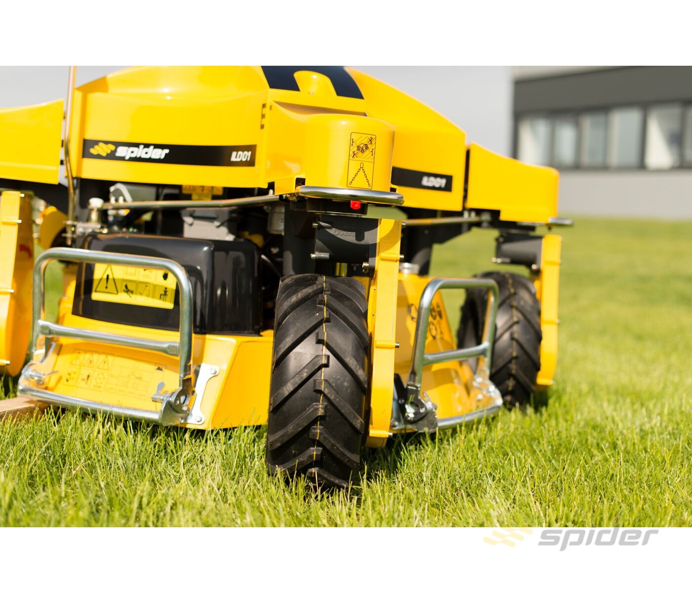 SPIDER ILD01 Remote Controlled Mower CLEARANCE