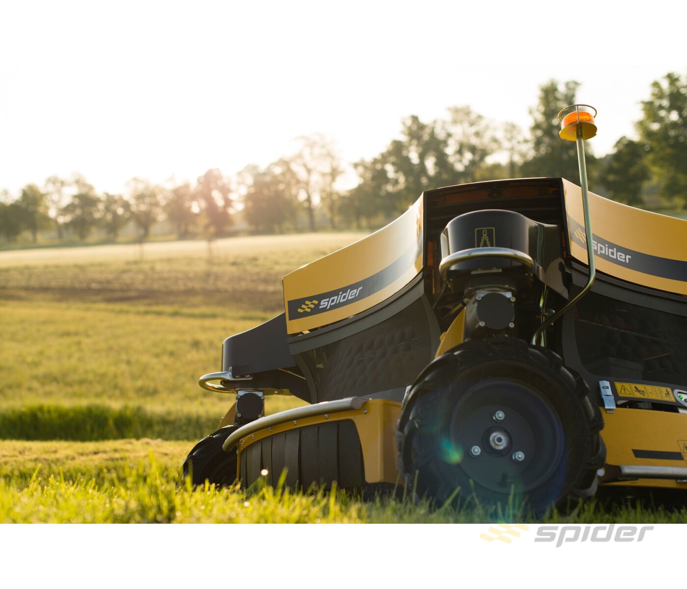 SPIDER ILD02 Remote Controlled Mower