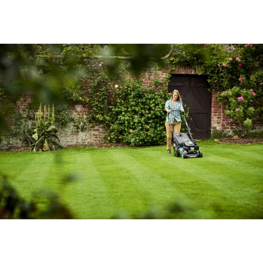 ATCO Liner 16S Lawnmower