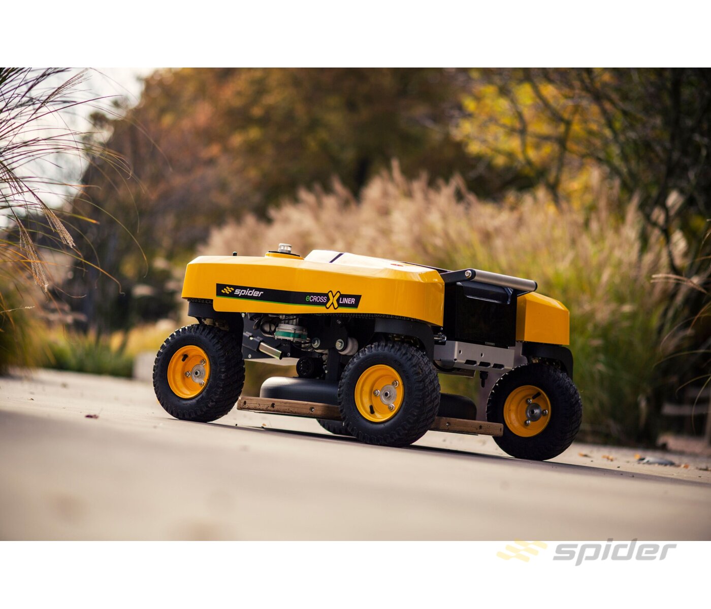SPIDER E-Cross Liner Electric Remote Controlled Mower