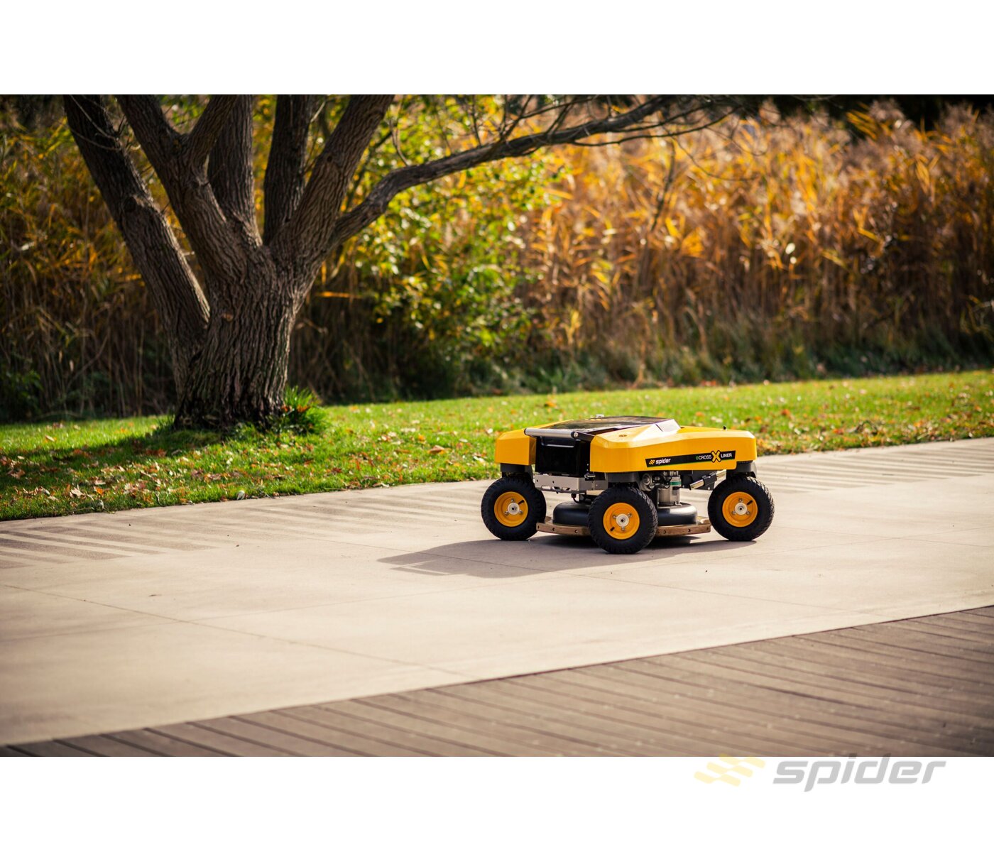 SPIDER E-Cross Liner Electric Remote Controlled Mower
