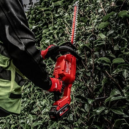 MILWAUKEE M18 FUEL Hedge Trimmer