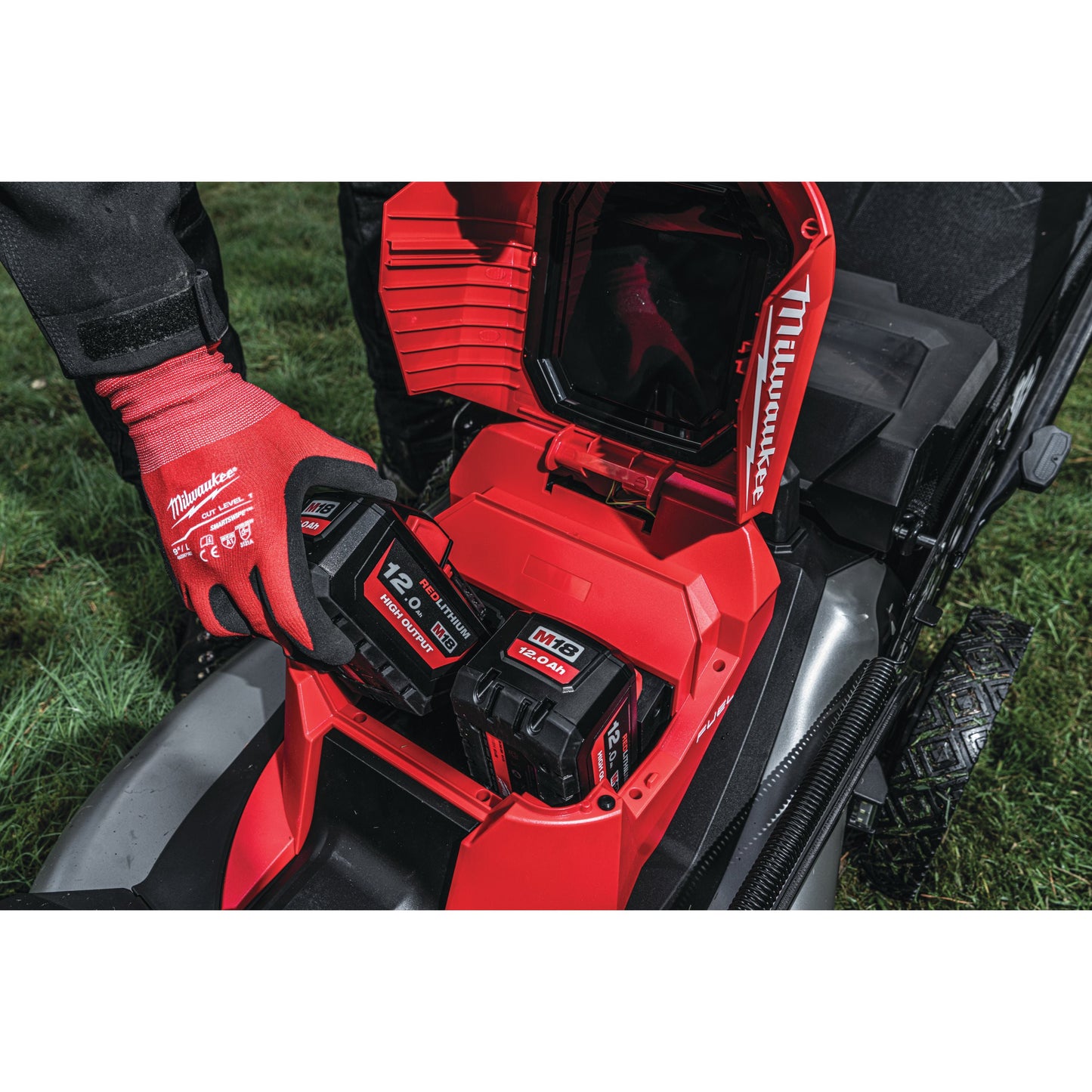 MILWAUKEE M18 FUEL Dual Battery Mower