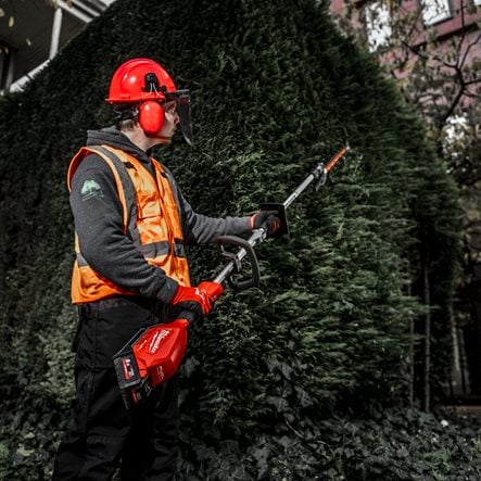 MILWAUKEE QUIK-LOK Hedge Trimmer Attachment