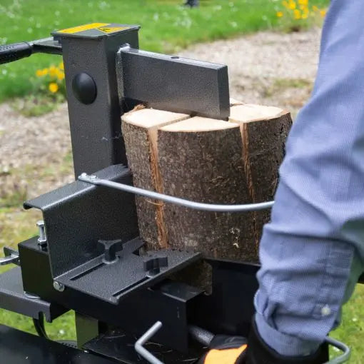 THE HANDY 7 Ton Vertical Log Splitter