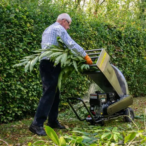 THE HANDY THPDS65 Chipper/Shredder