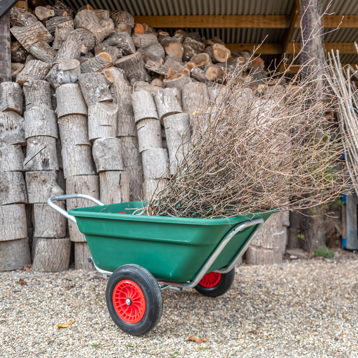 HENCHMAN 200 litre Wheelbarrow