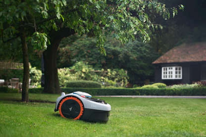 Segway Navimow ROBOTIC MOWER I105E UP TO 500m²  LI-ION BATTERY OUT OF STOCK