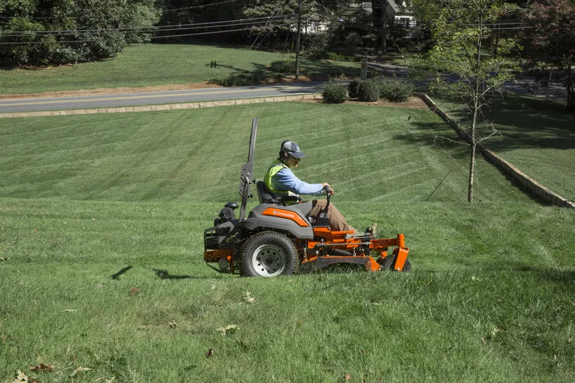 HUSQVARNA Z560X Zero Turn Mower - Kawasaki