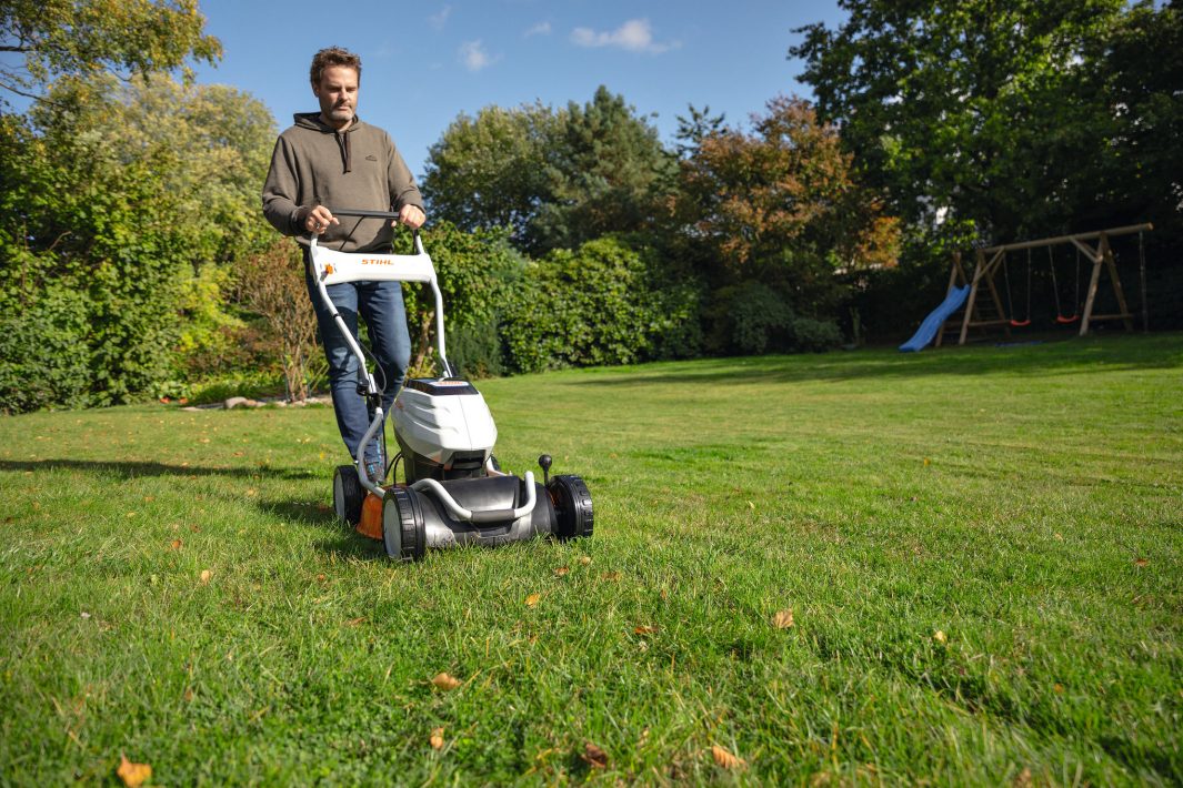 STIHL RMA 2 RV Mulching Lawn Mower