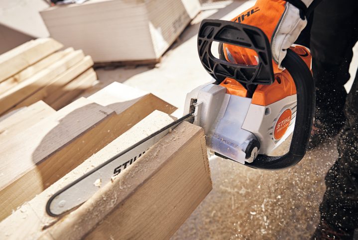 STIHL MSA 200 C-B Chainsaw