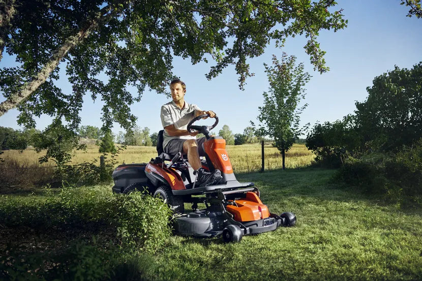 HUSQVARNA R 200iX Ride-On Mower