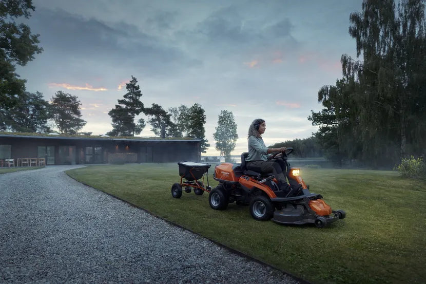 HUSQVARNA R 216T AWD Ride-On Mower