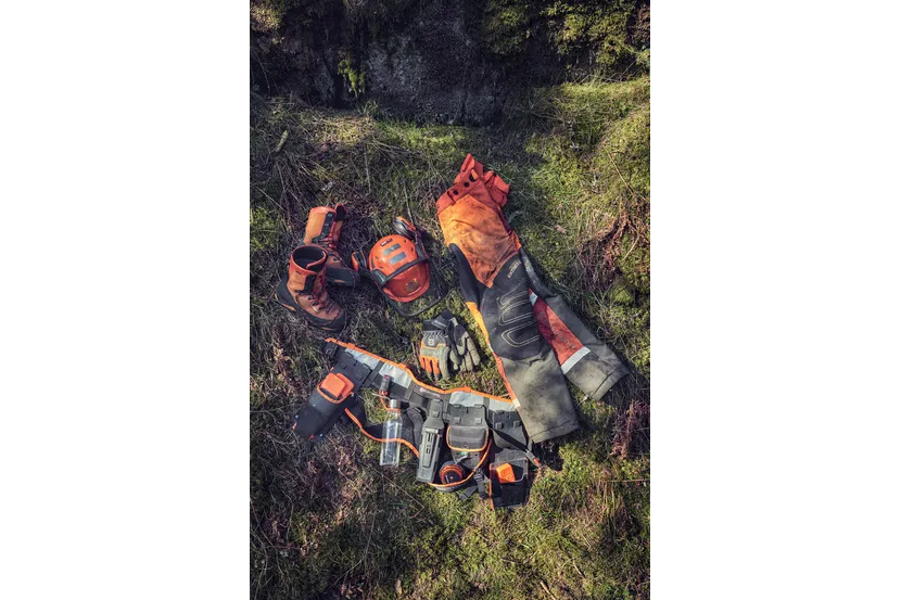 HUSQVARNA 560 XP Mark II Chainsaw