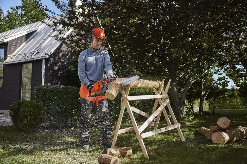 HUSQVARNA 240i Chainsaw