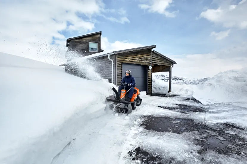 HUSQVARNA R 320X AWD Ride-On Mower