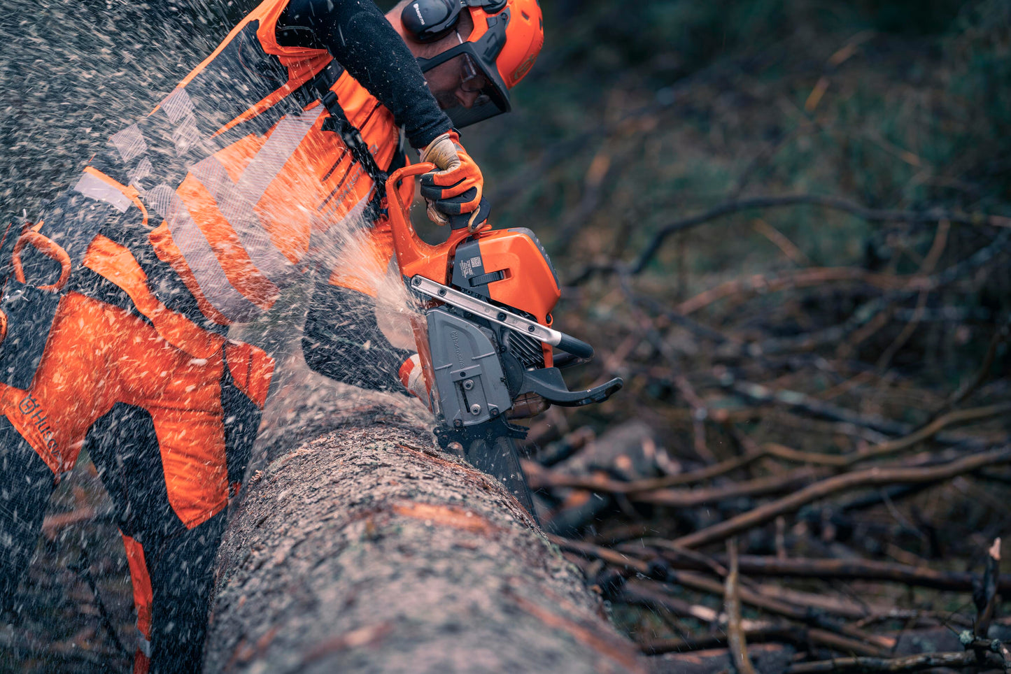 HUSQVARNA 592 XP Chainsaw