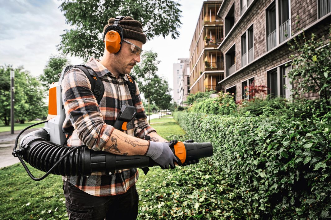 BRA 280 B Cordless Backpack Blower