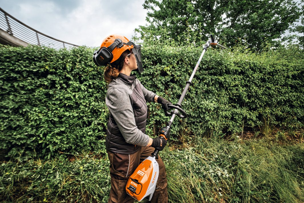 STIHL HLA 140 B Long Reach Hedge Trimmer