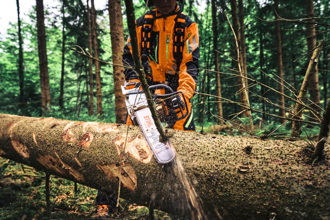 STIHL MS 300 C-M Chainsaw